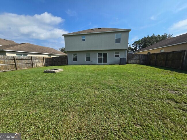Building Photo - 110 Pine Bluff Blvd W