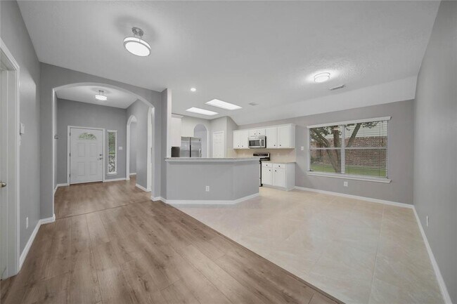 Building Photo - 22028 Knights Cove Dr
