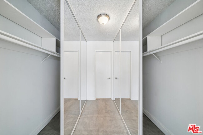 Building Photo - 131 Orlando Ave