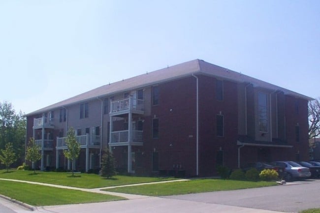 Primary Photo - 620 S 4th St