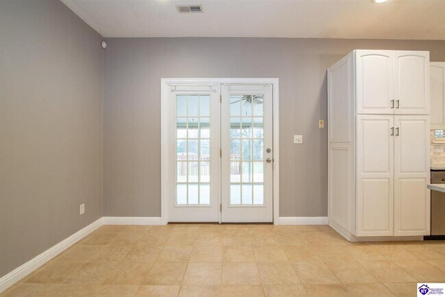 Building Photo - 45 Crosslin Ct