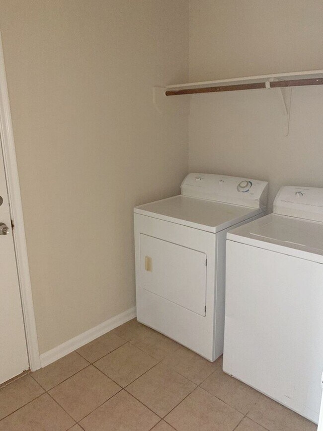 Building Photo - 7207 Liberty Mesa Ln
