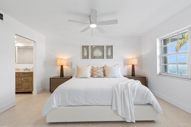 Building Photo - 1030 Sugar Sands Blvd