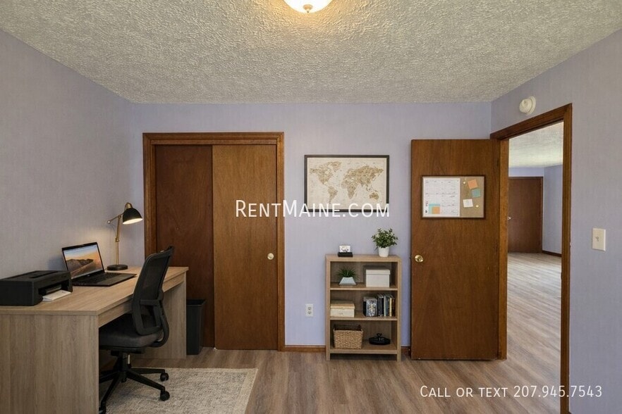 Building Photo - 10 Hartley St