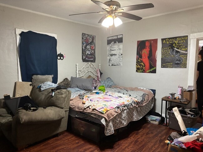 Building Photo - 18 E Forest Ave