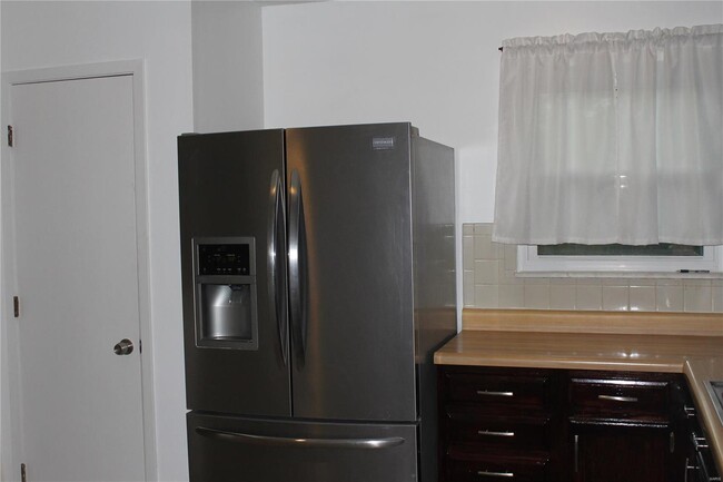 Building Photo - 12823 Calamaide Ct