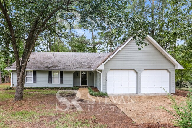 Primary Photo - Discover Spacious Comfort & Fun