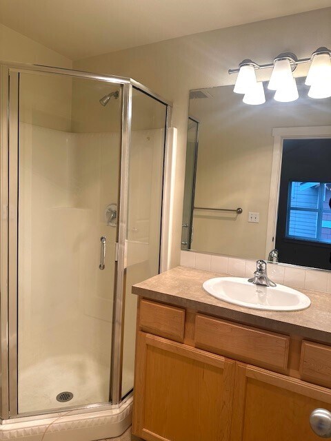 Building Photo - 3633 Wallingford Ave N