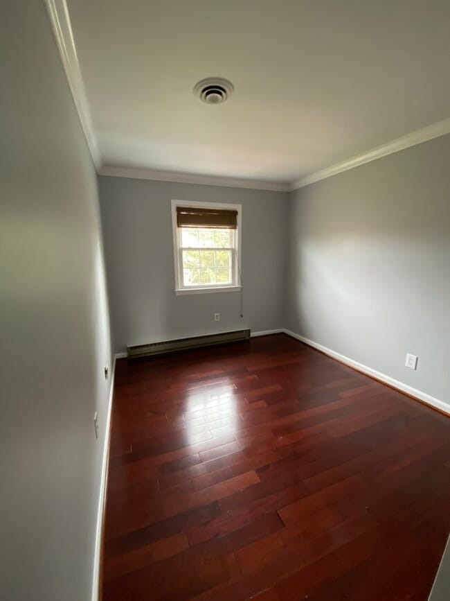 Bedroom 2 - 73 Boileau Ct