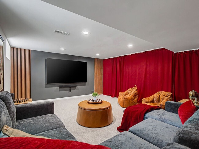 Building Photo - 28649 Jackson Rd