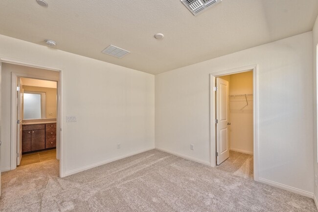 Building Photo - 2825 Gallarate Dr