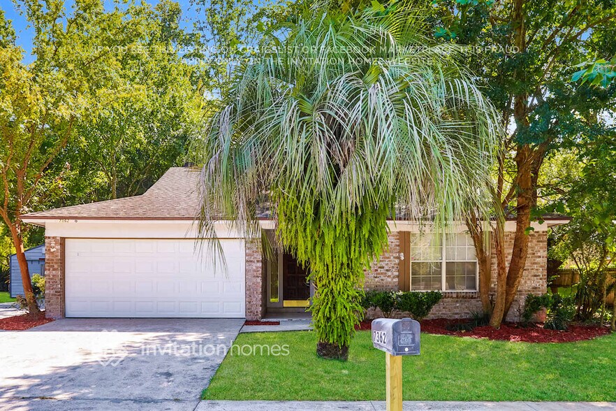 Primary Photo - 7362 Boysenberry Ln N