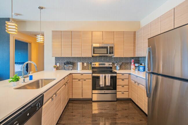 Building Photo - 295 E Roosevelt St