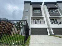 Building Photo - 3006 Holman St