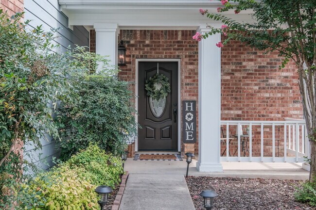 Building Photo - 1411 View Top