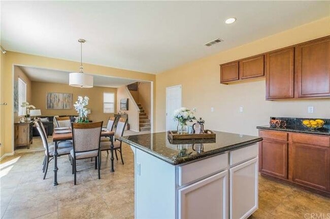 Building Photo - 4 bed 2.5 bath Beautiful Sycamore Creek house in Corona for lease