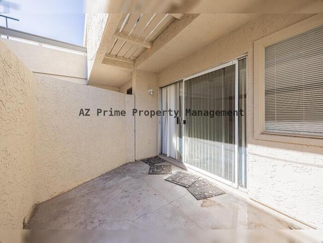 Building Photo - 2802 N 43rd Ave