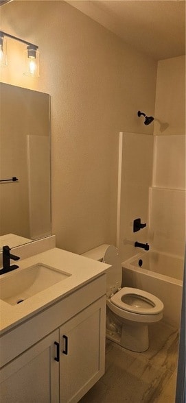 Building Photo - 6005 SW Coywolf St