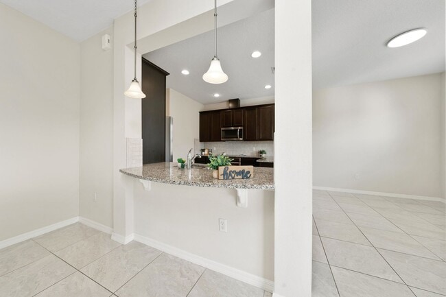 Building Photo - Beautiful Single-Family Home for Rent in Reserve at Legacy Park.Casselberry.