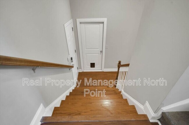 Building Photo - 3026 Eltham Pl