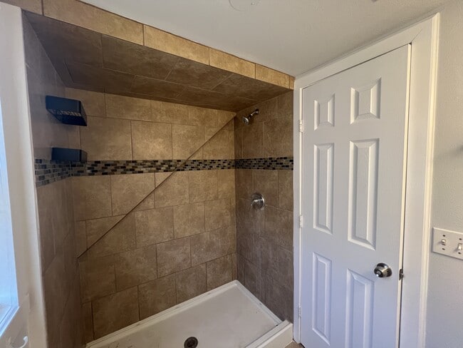 Building Photo - 2021 15th St