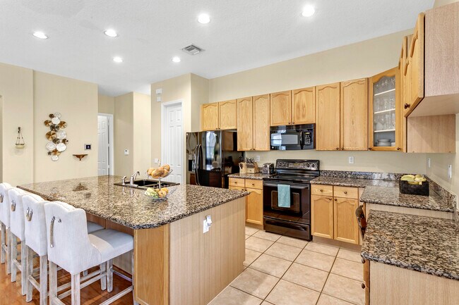 Building Photo - 6241 C Durham Dr