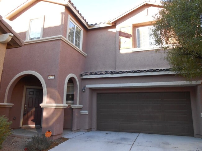 Building Photo - Fantastic 2 Story Home in Mountains Edge with Community Pool