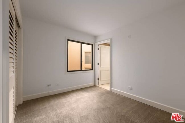 Building Photo - 701 Ocean Ave