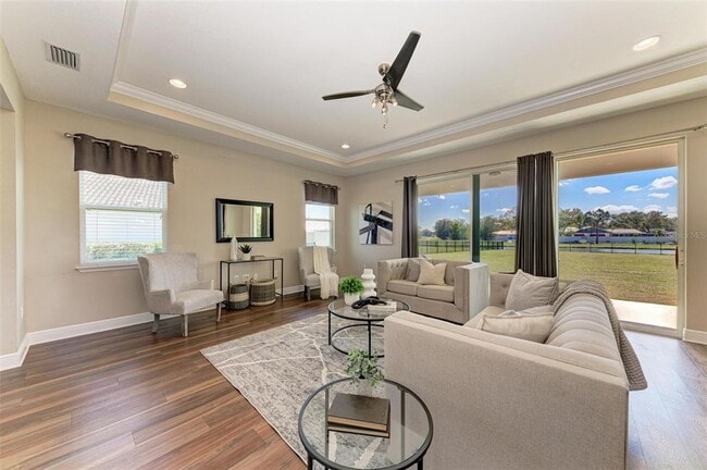 Building Photo - 4789 Vasca Dr