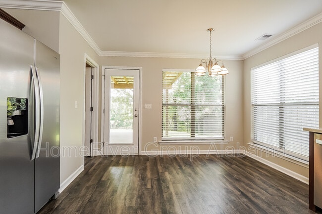 Building Photo - 553 Village Springs Ln