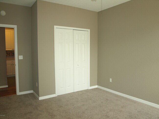 Building Photo - 830 Airport Rd