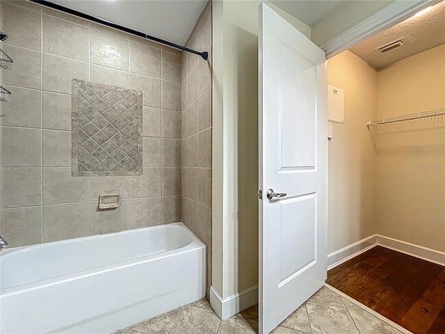 Building Photo - 101 S Eola Dr