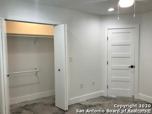 Building Photo - 423 W Woodlawn Ave