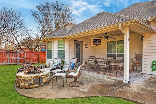 Building Photo - 8216 Shasta Dr