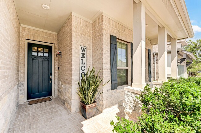 Building Photo - 4221 Davis Oak Dr