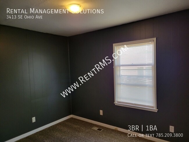 Building Photo - 3413 SE Ohio Ave