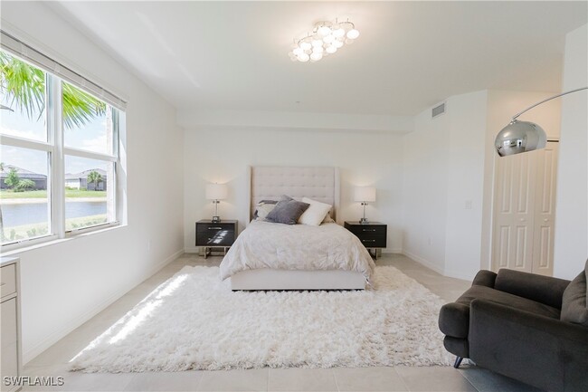 Building Photo - 5740 Oakmont Ct