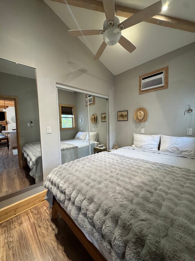 Brand new queen bed. - 1134 Stanford St