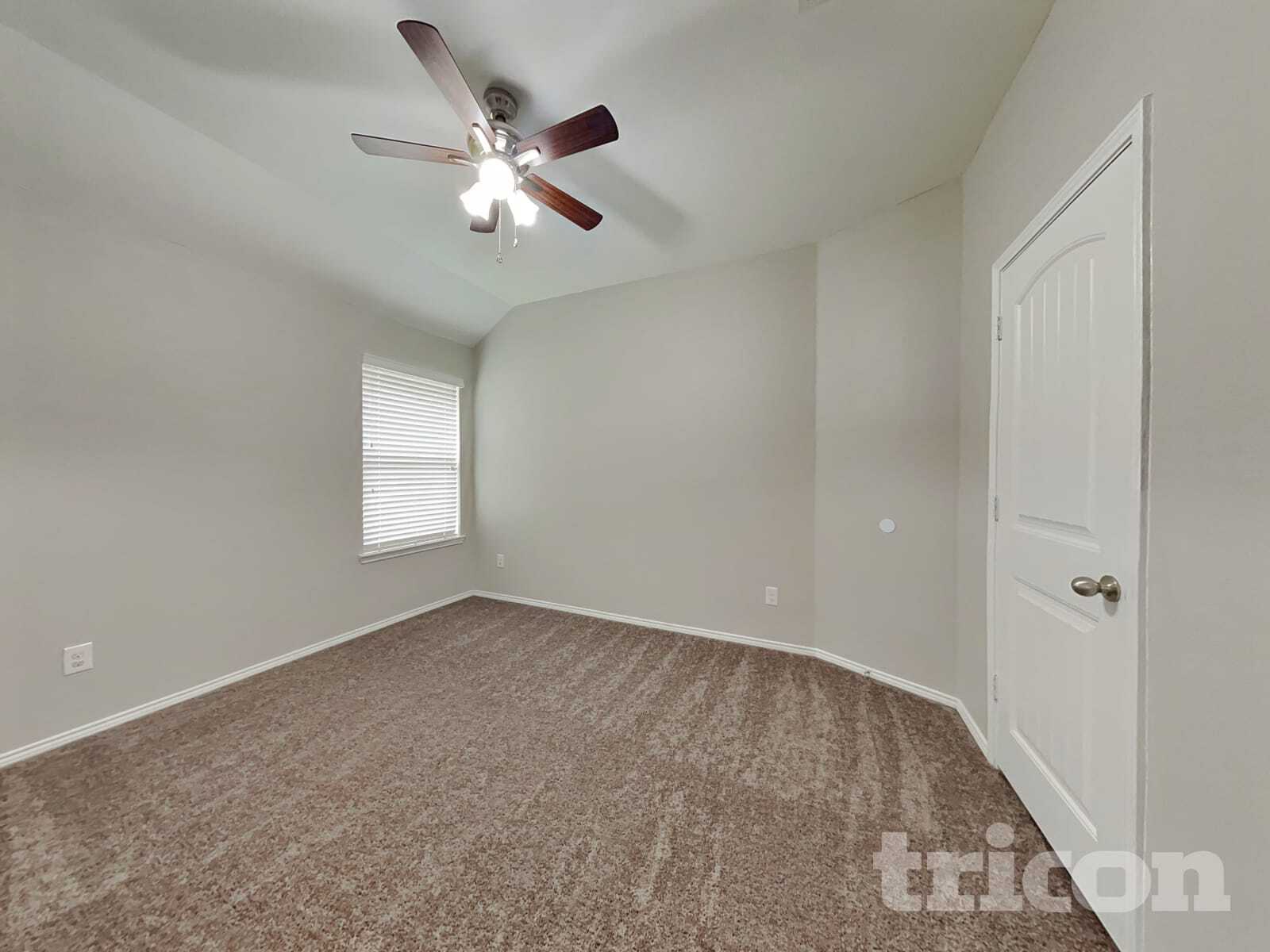 Building Photo - 2536 Old Buck Dr