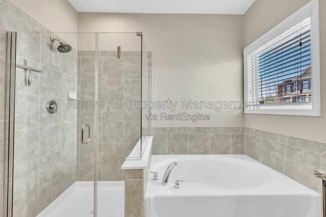 Building Photo - 2 Horton Grove Ct