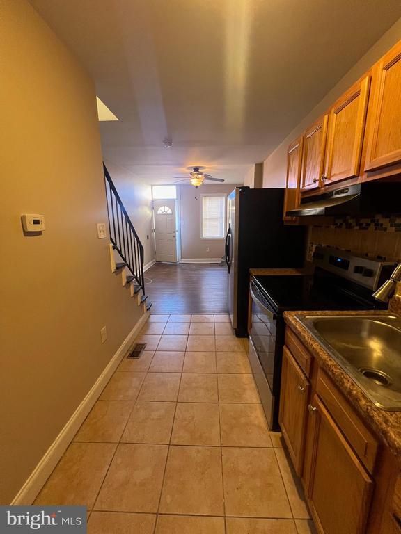 Building Photo - 2010 E Boston St