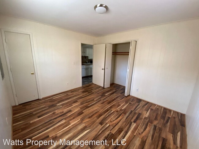 Building Photo - 2 br, 1 bath House - 1200 Avondale Dr Apt 43