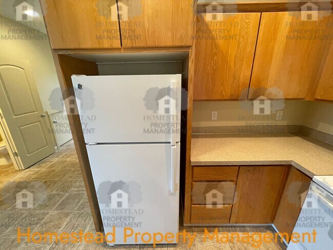 Building Photo - 232