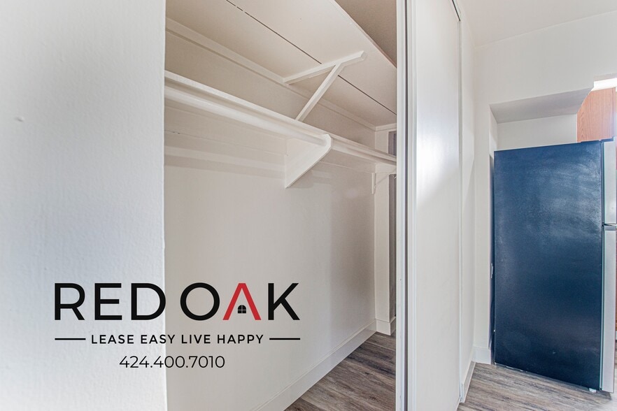 Building Photo - 4630 Venice Blvd.