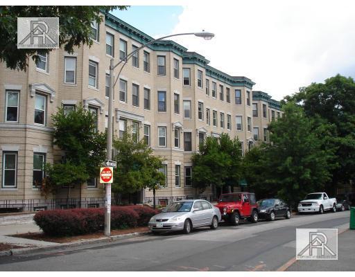 Building Photo - 1423 Commonwealth Ave