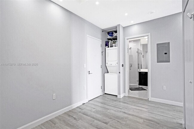 Building Photo - 55 SW 9th St