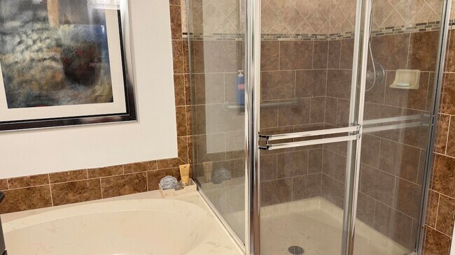 Building Photo - 5195 Europa Dr