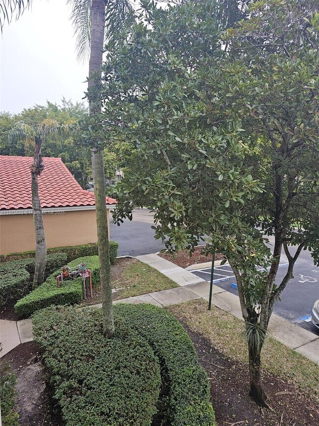 Building Photo - 2031 Renaissance Blvd