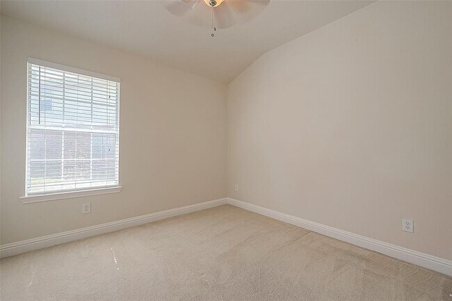 Building Photo - 9407 Dora Meadows Dr