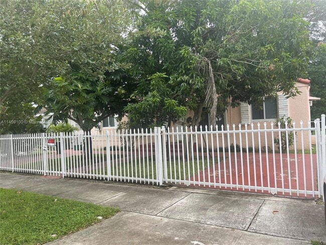 Building Photo - 534 NW 113th St